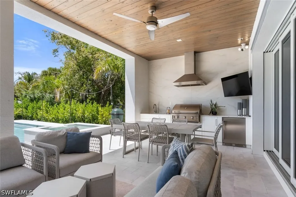 1984 Frederick Street Naples FL 34112