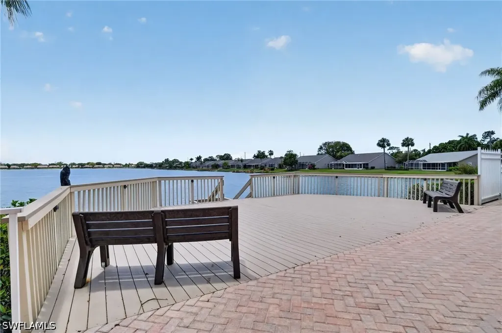 3330 W Crown Pointe Boulevard Naples FL 34112
