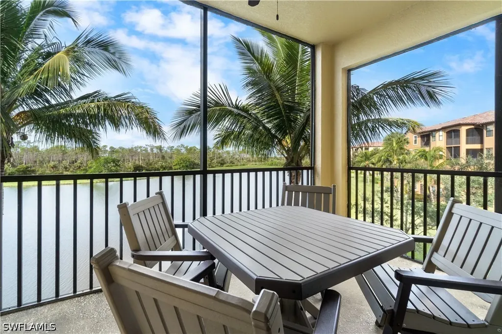 9727 Acqua Court Naples FL 34113