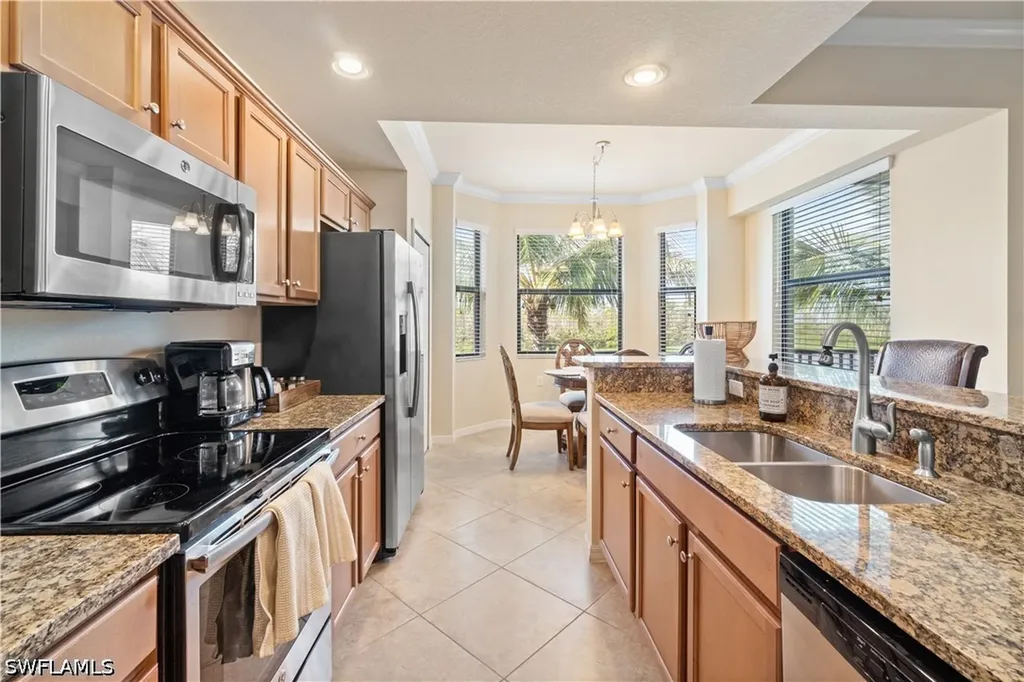 9727 Acqua Court Naples FL 34113