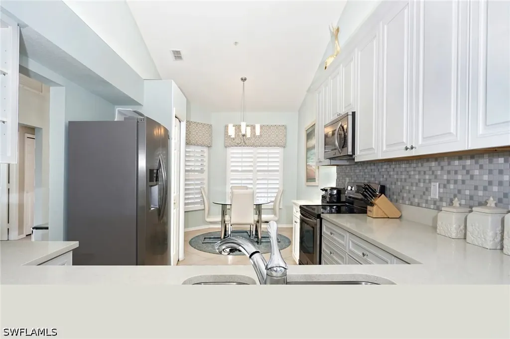 2220 Chesterbrook Court Naples FL 34109