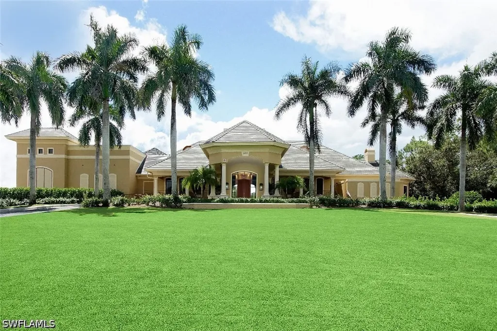 2220 Chesterbrook Court Naples FL 34109