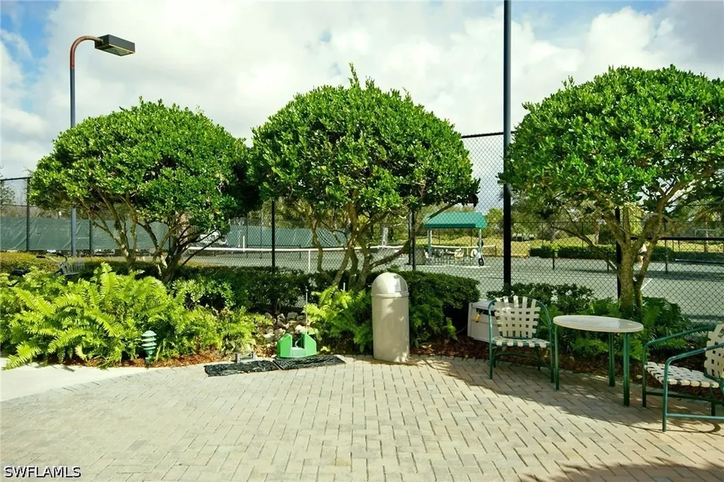 2220 Chesterbrook Court Naples FL 34109