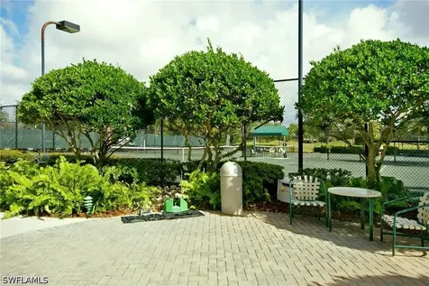 2220 Chesterbrook Court Naples FL 34109