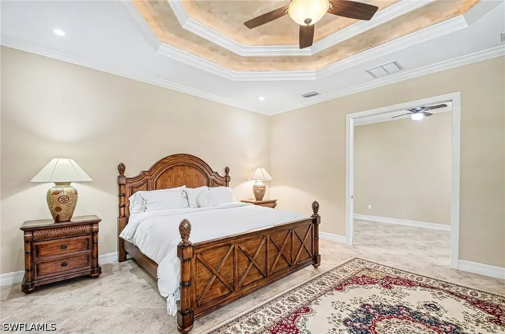 672 Fairway Terrace Naples FL 34103