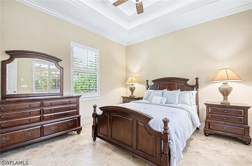 672 Fairway Terrace Naples FL 34103