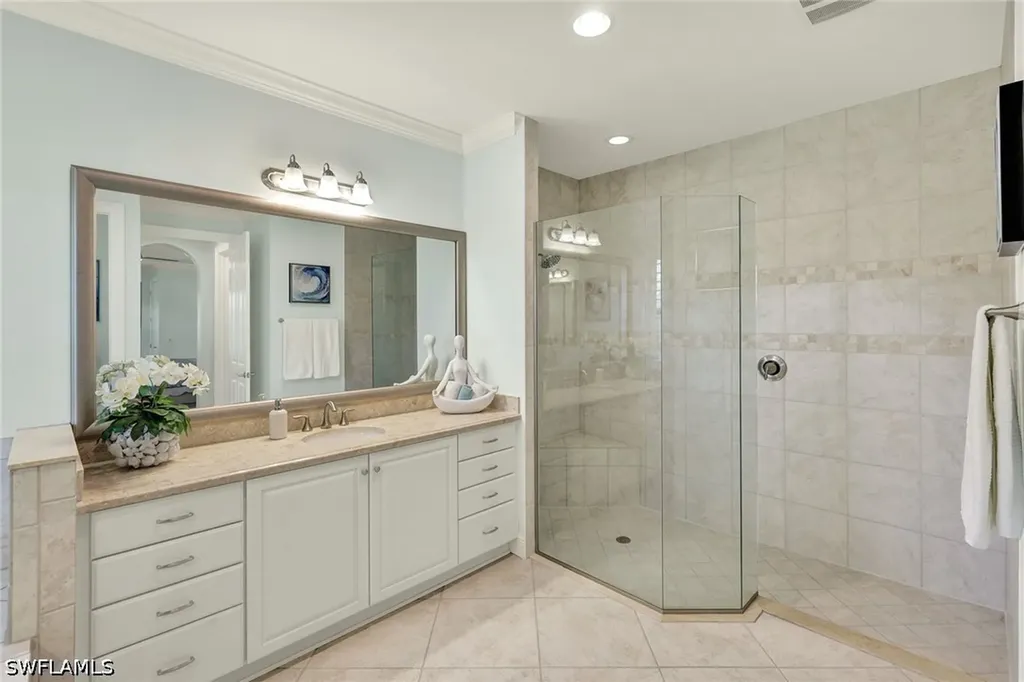 4560 Colony Villas Drive Bonita Springs FL 34134