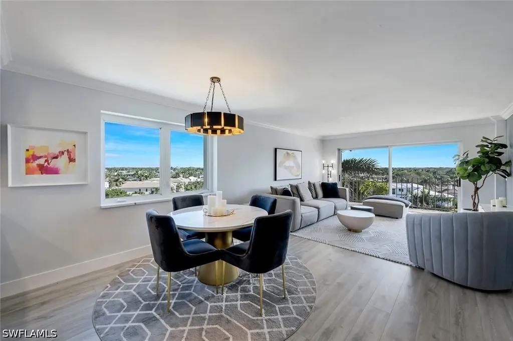 2150 Gulf Shore Boulevard N Naples FL 34102
