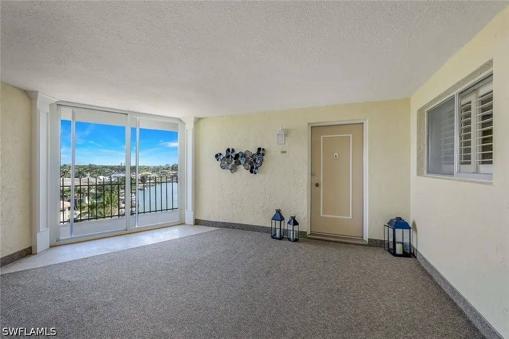 2150 Gulf Shore Boulevard N Naples FL 34102
