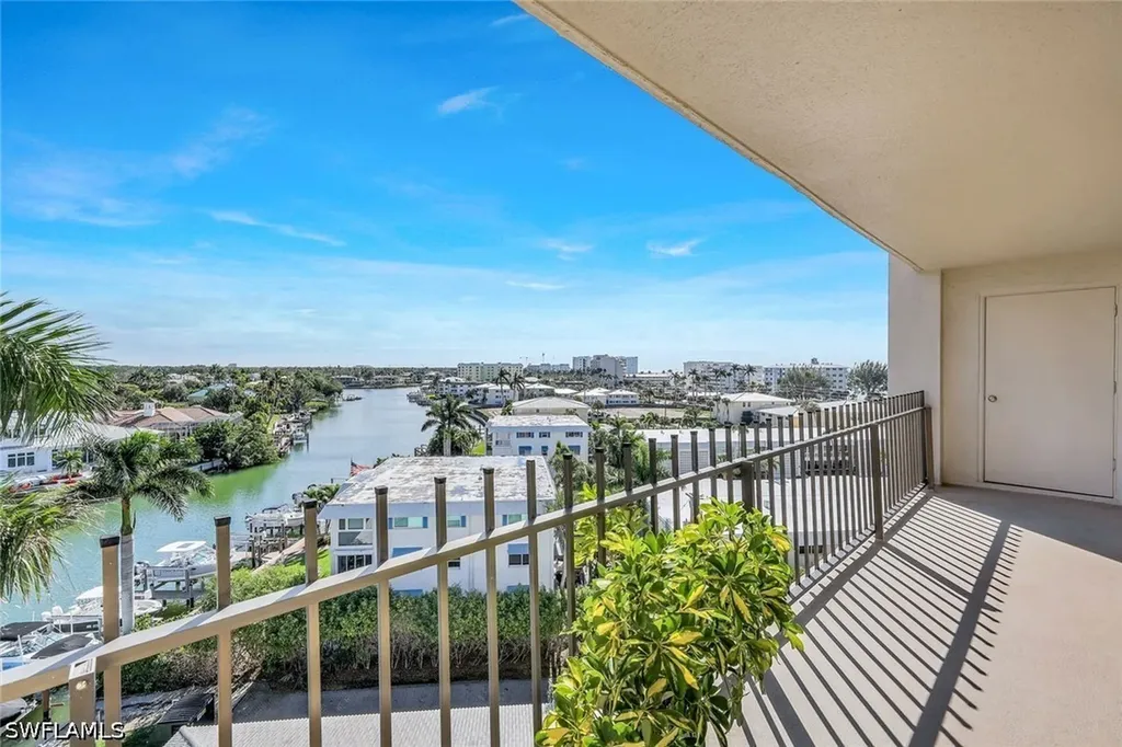 2150 Gulf Shore Boulevard N Naples FL 34102