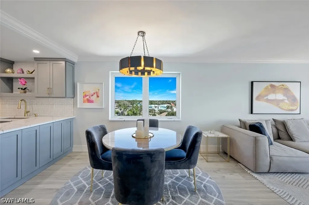 2150 Gulf Shore Boulevard N Naples FL 34102