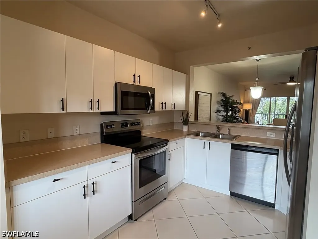 7839 Regal Heron Circle Naples FL 34104