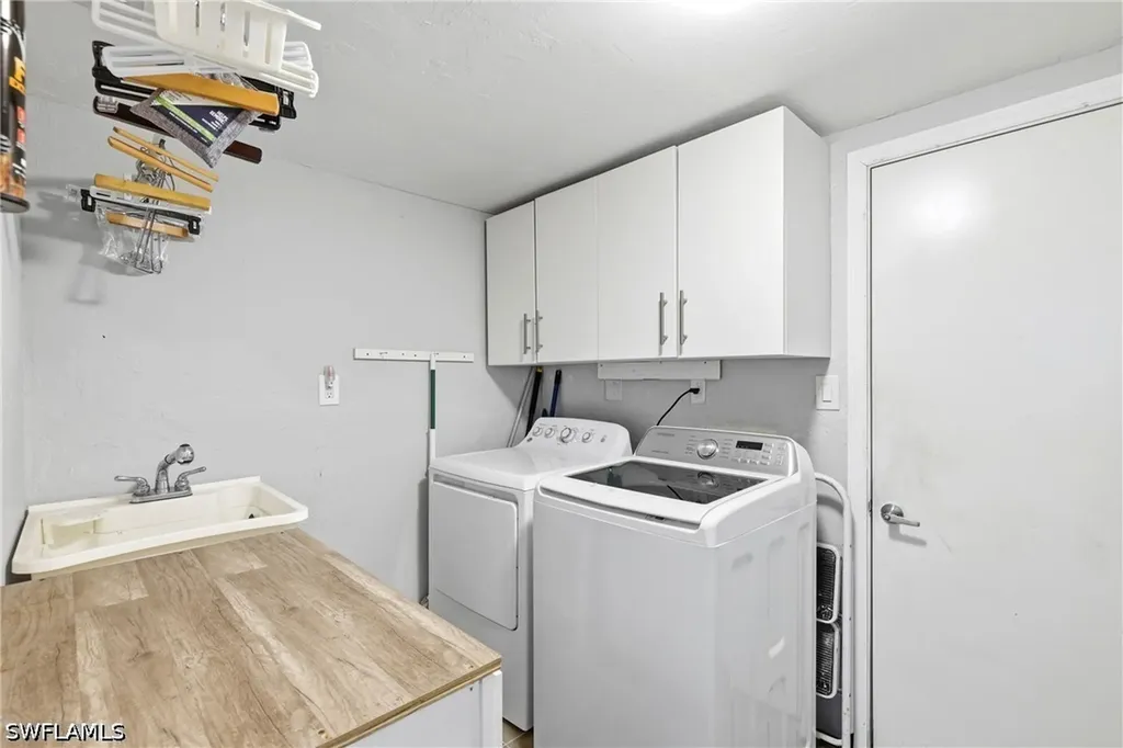 27099 Holly Lane Bonita Springs FL 34135