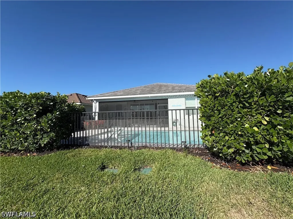2458 Orchard Street Naples FL 34120