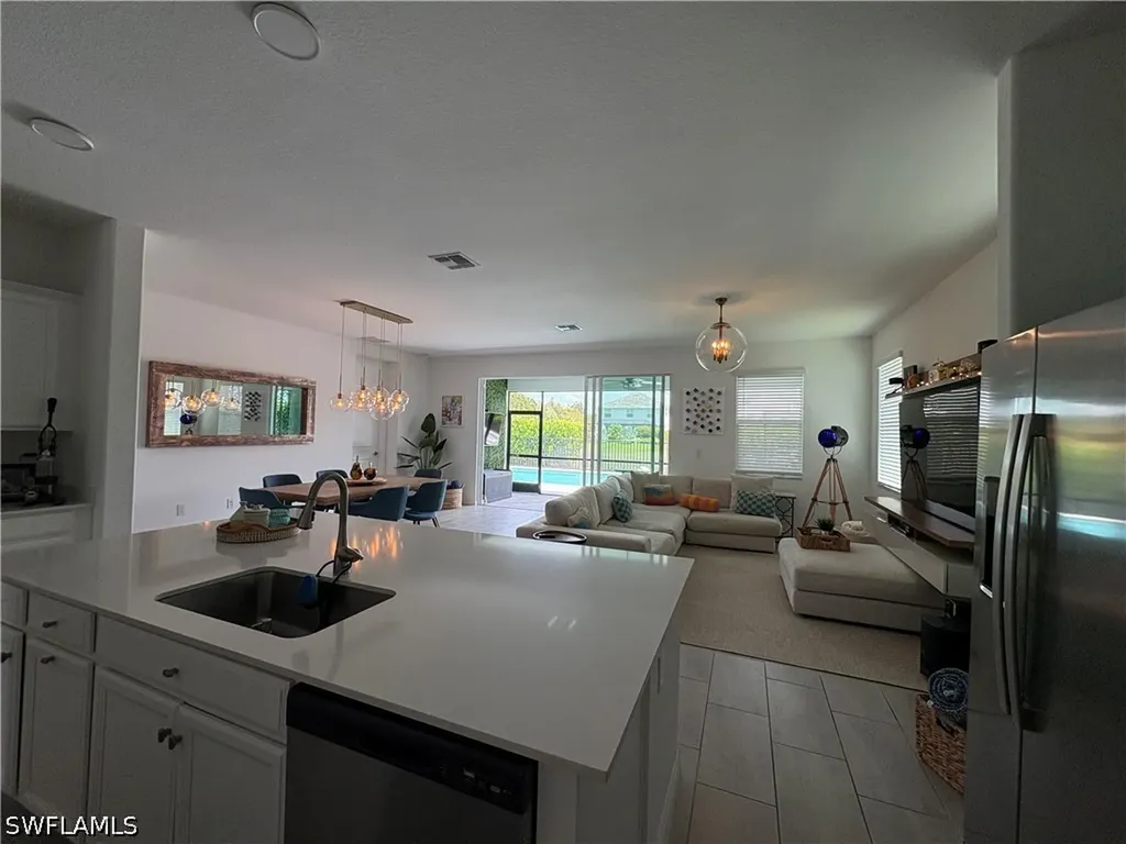 2458 Orchard Street Naples FL 34120