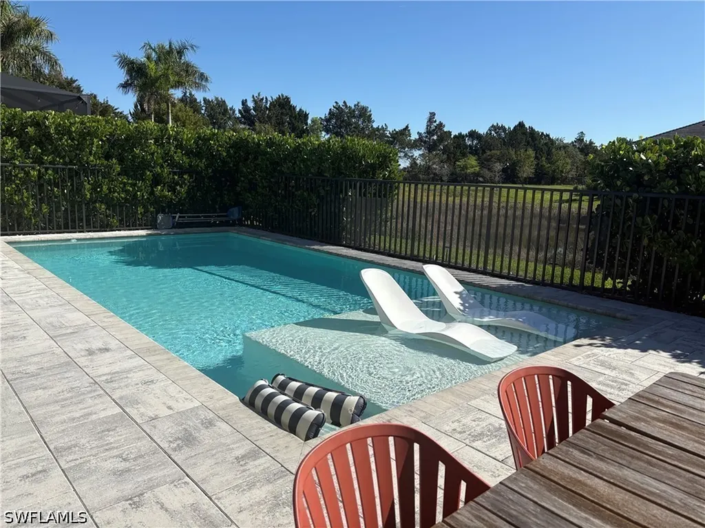 2458 Orchard Street Naples FL 34120