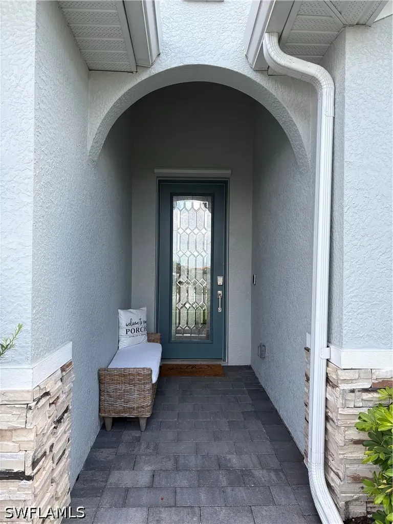 2458 Orchard Street Naples FL 34120