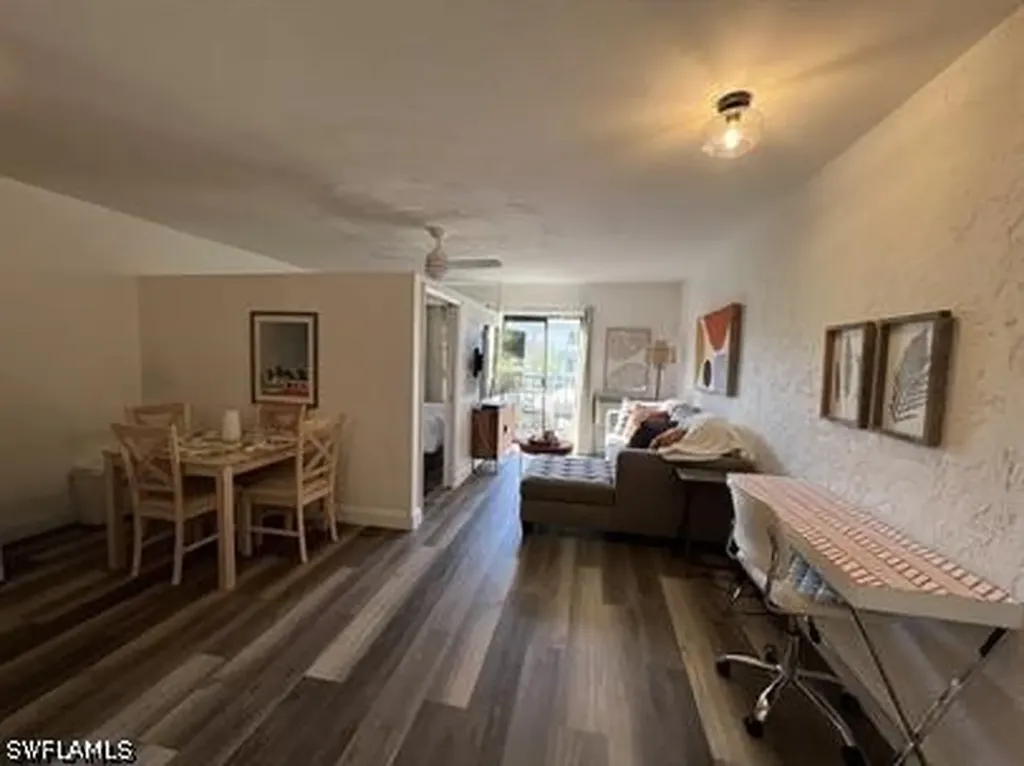 828 Wiggins Pass Road Naples FL 34110