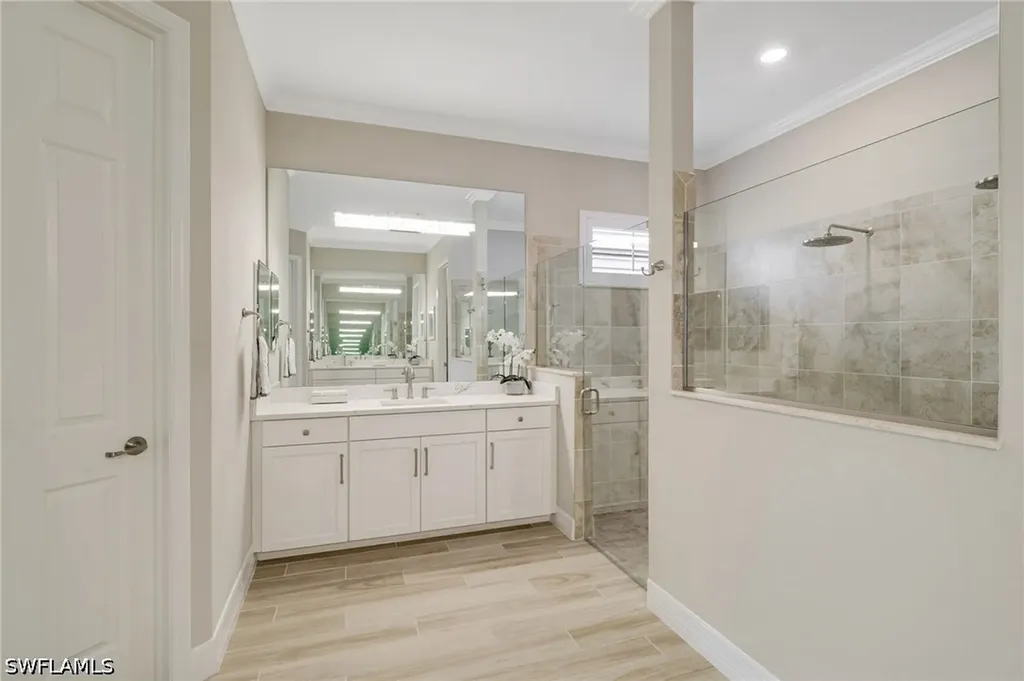 28003 Wicklow Court Bonita Springs FL 34135
