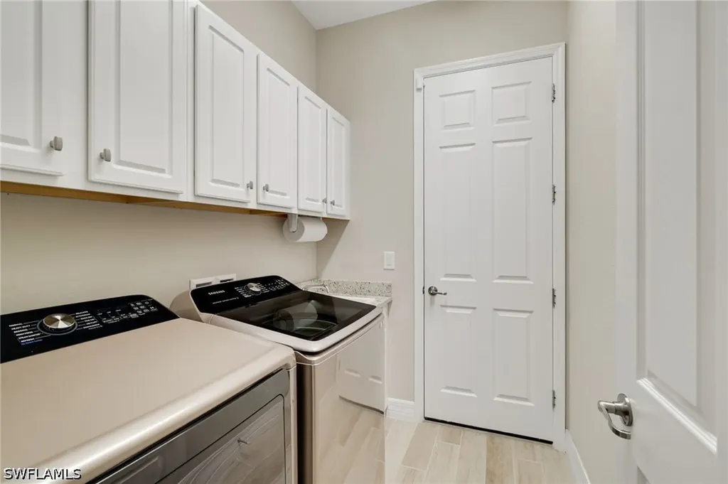 28003 Wicklow Court Bonita Springs FL 34135