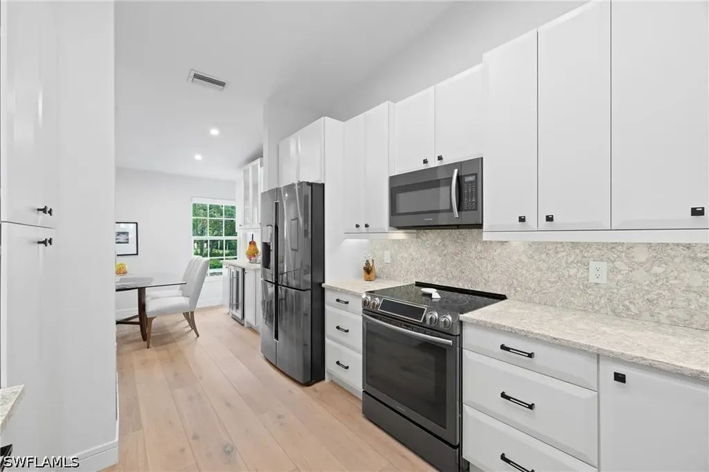 818 Tanbark Drive Naples FL 34108