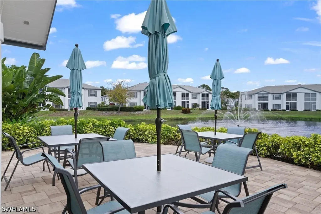 818 Tanbark Drive Naples FL 34108