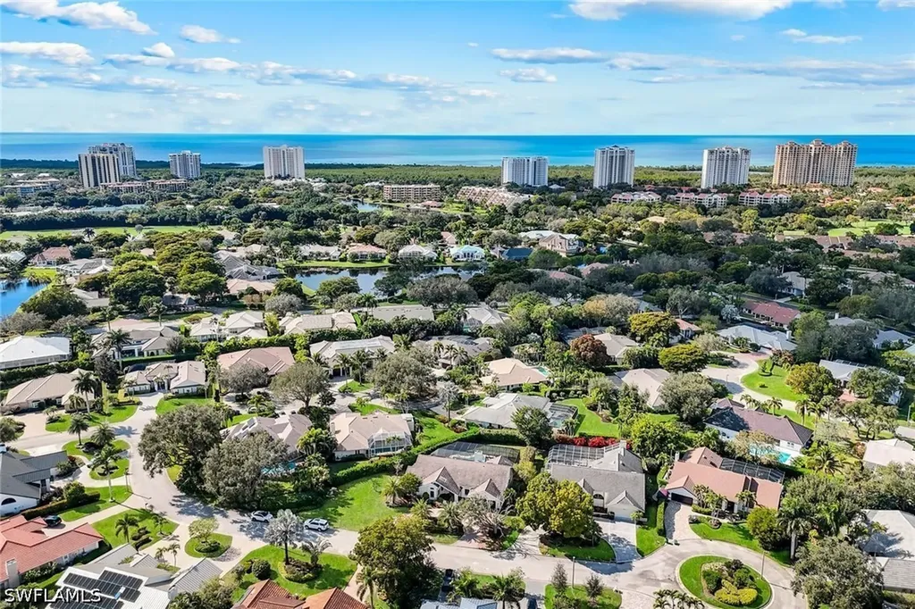 818 Tanbark Drive Naples FL 34108