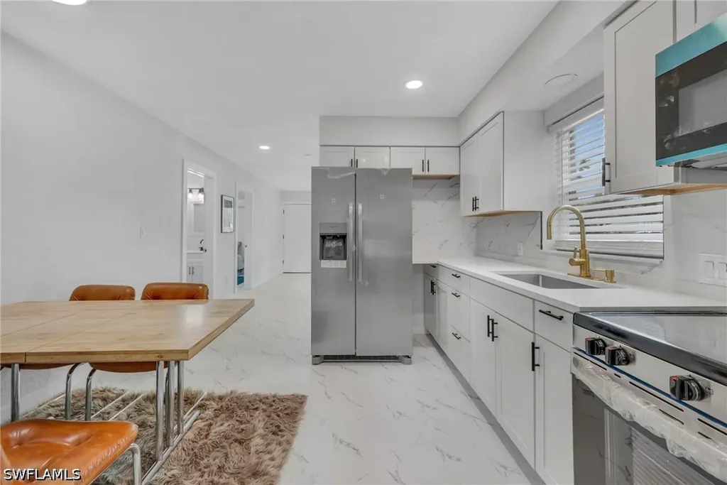 2566-2578 Jackson Street W Fort Myers FL 33901