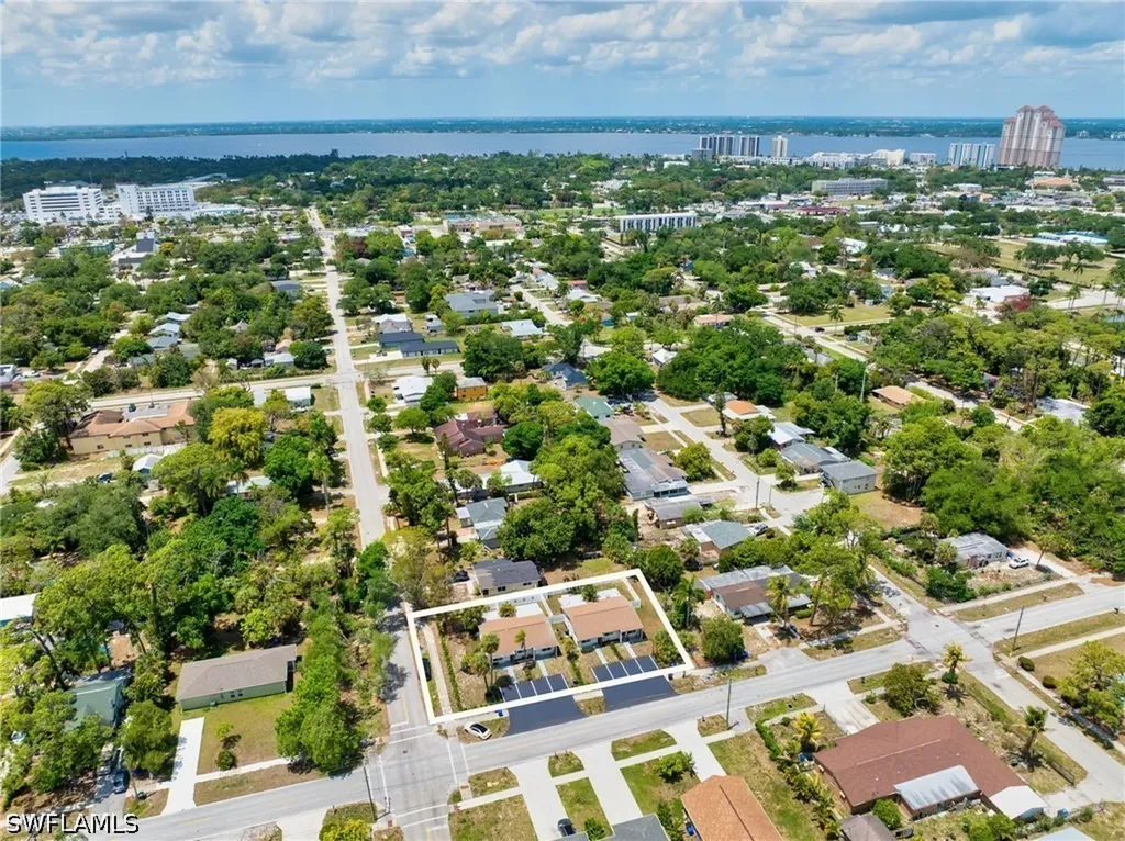 2566-2578 Jackson Street W Fort Myers FL 33901