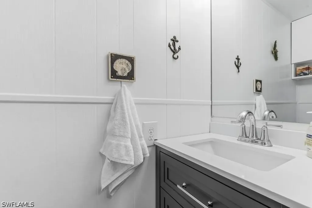 10 Abilene Trail Naples FL 34113