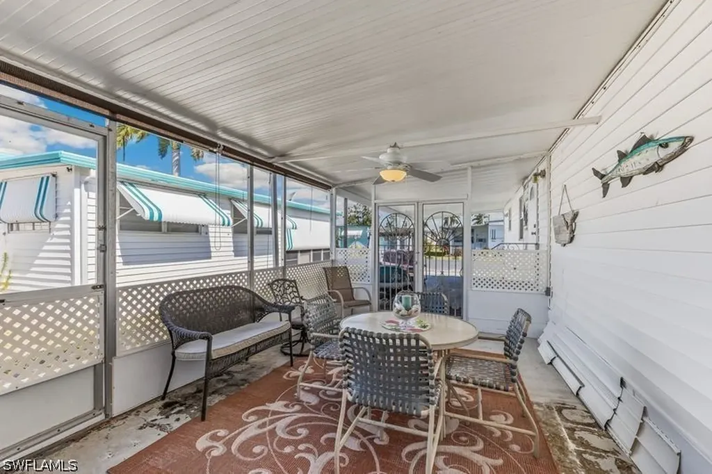 10 Abilene Trail Naples FL 34113