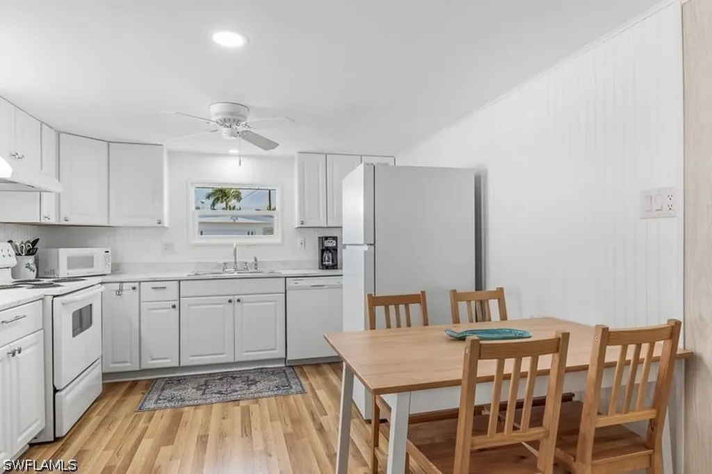 10 Abilene Trail Naples FL 34113