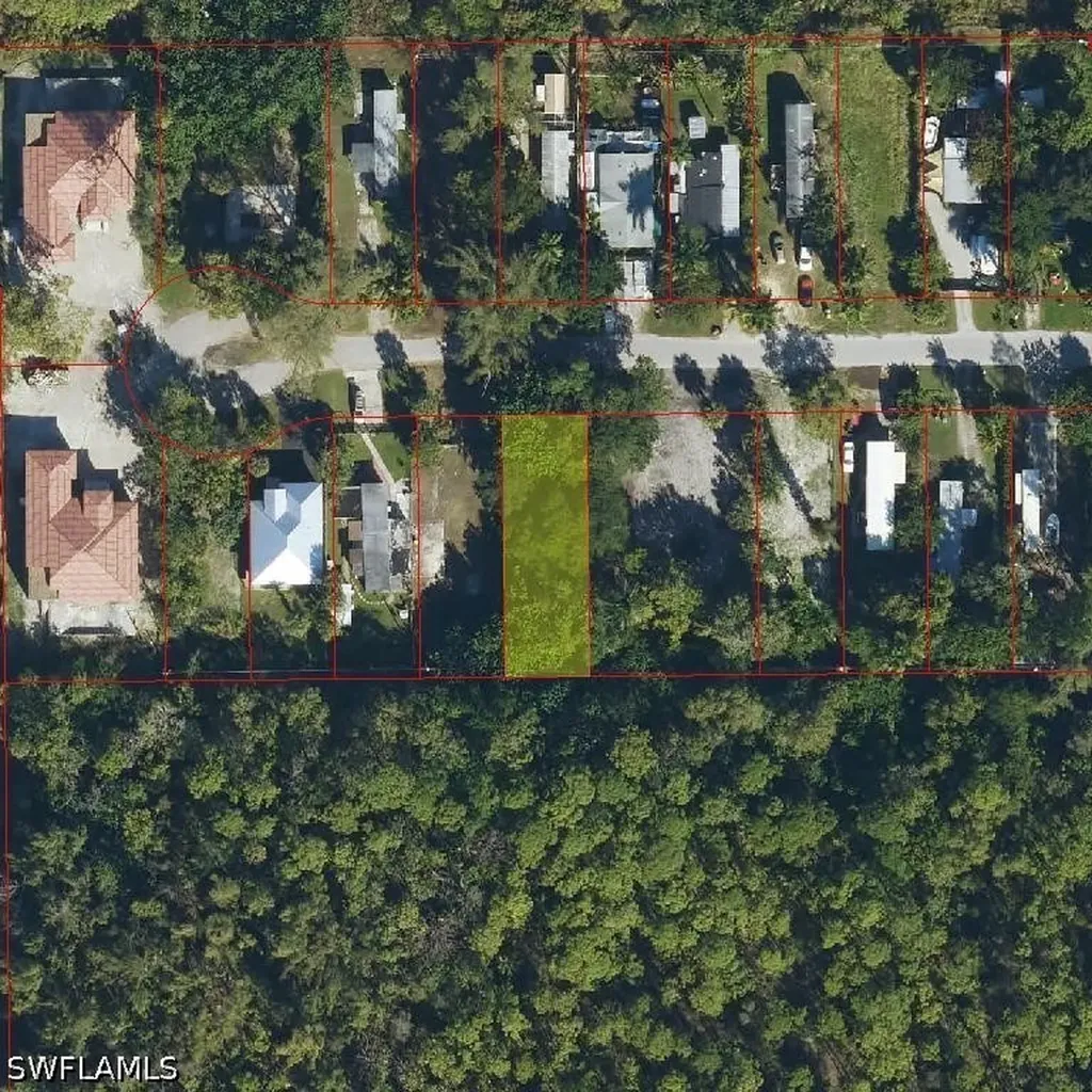 2580 Holly Avenue Naples FL 34112