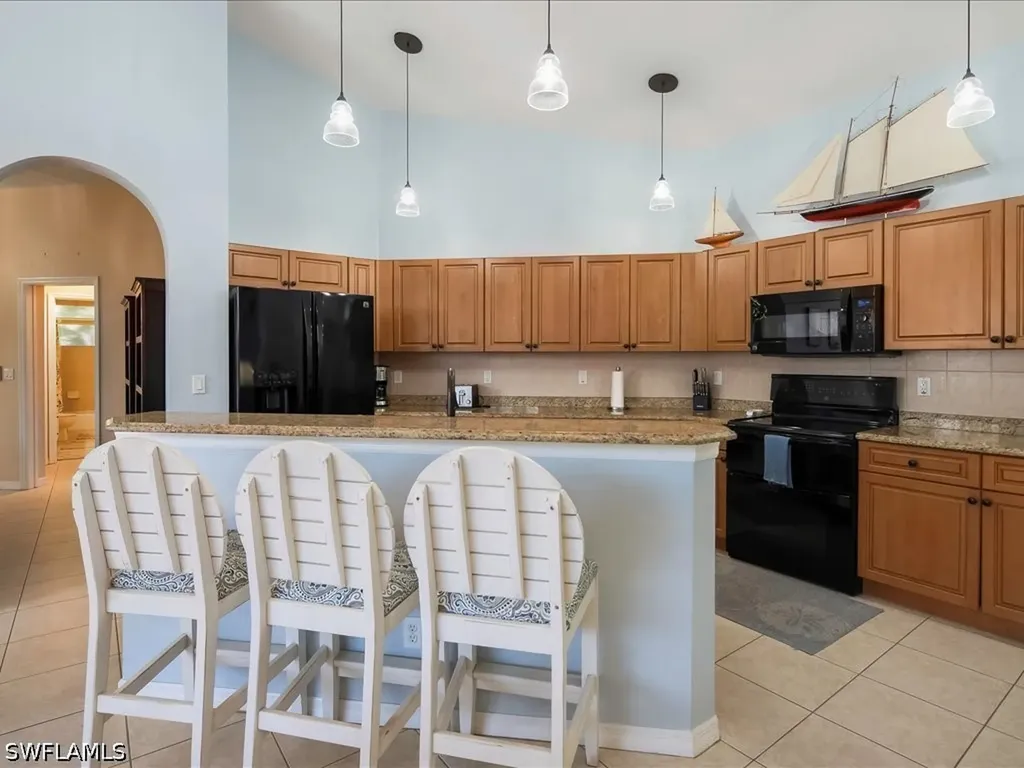 1309 Briarwood Court Naples FL 34104