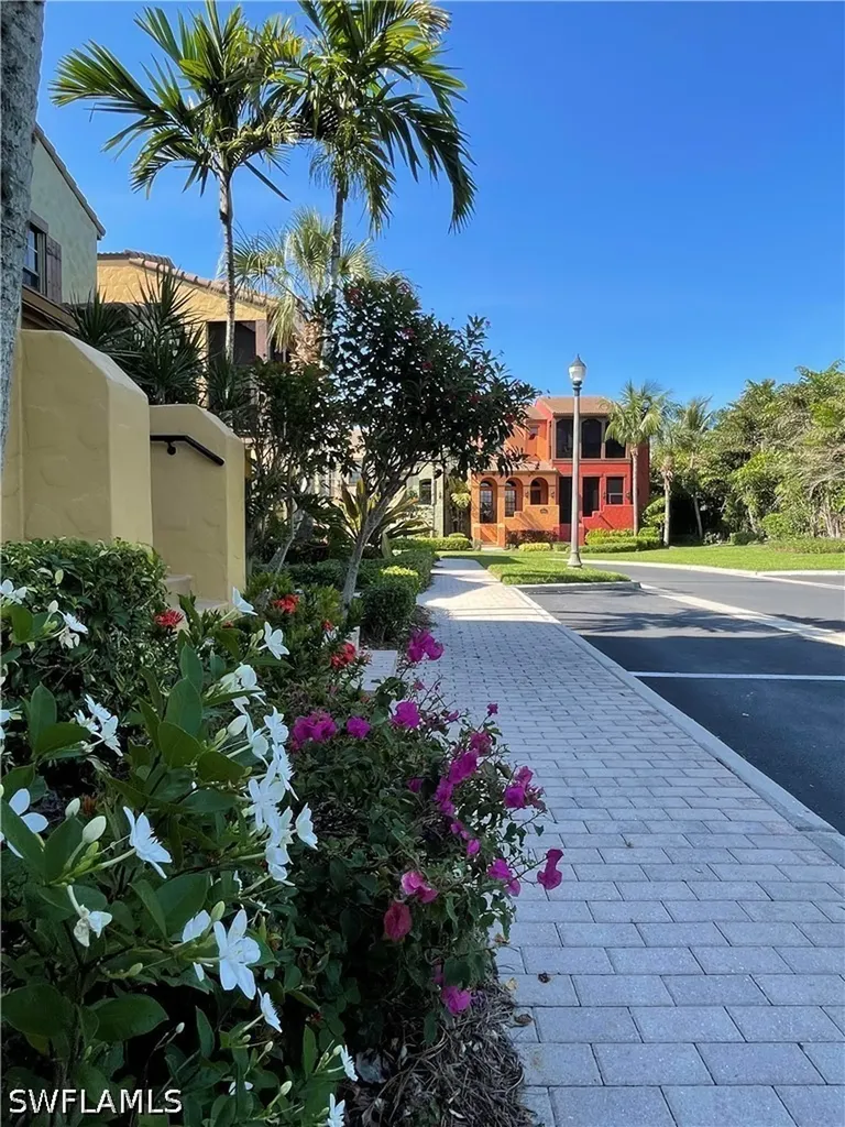 8989 Cambria Circle Naples FL 34113