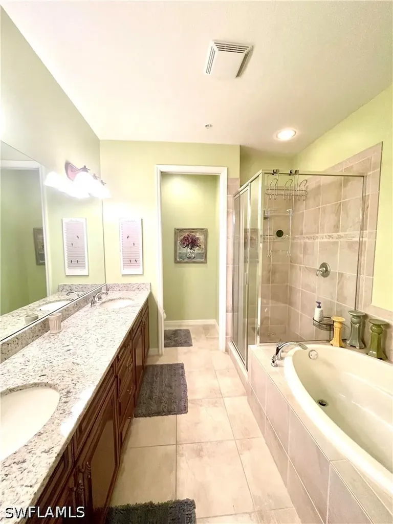 8989 Cambria Circle Naples FL 34113