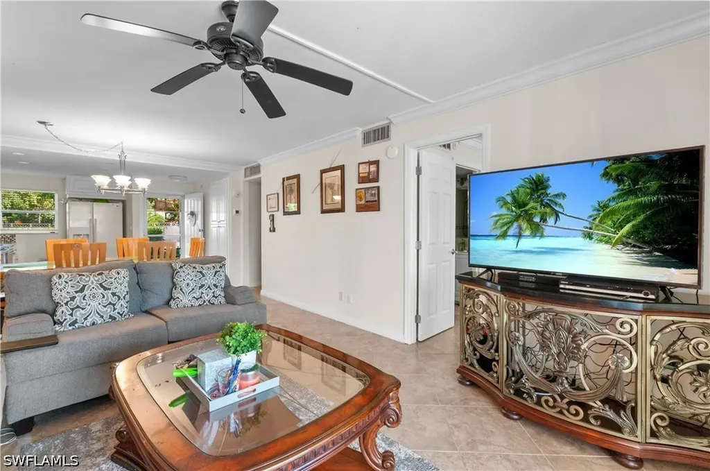 49 High Point Circle S Naples FL 34103