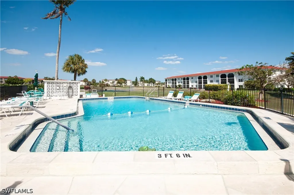 49 High Point Circle S Naples FL 34103