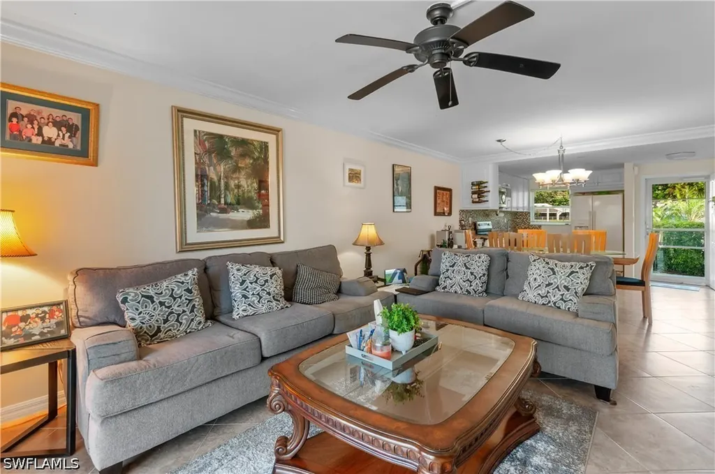49 High Point Circle S Naples FL 34103