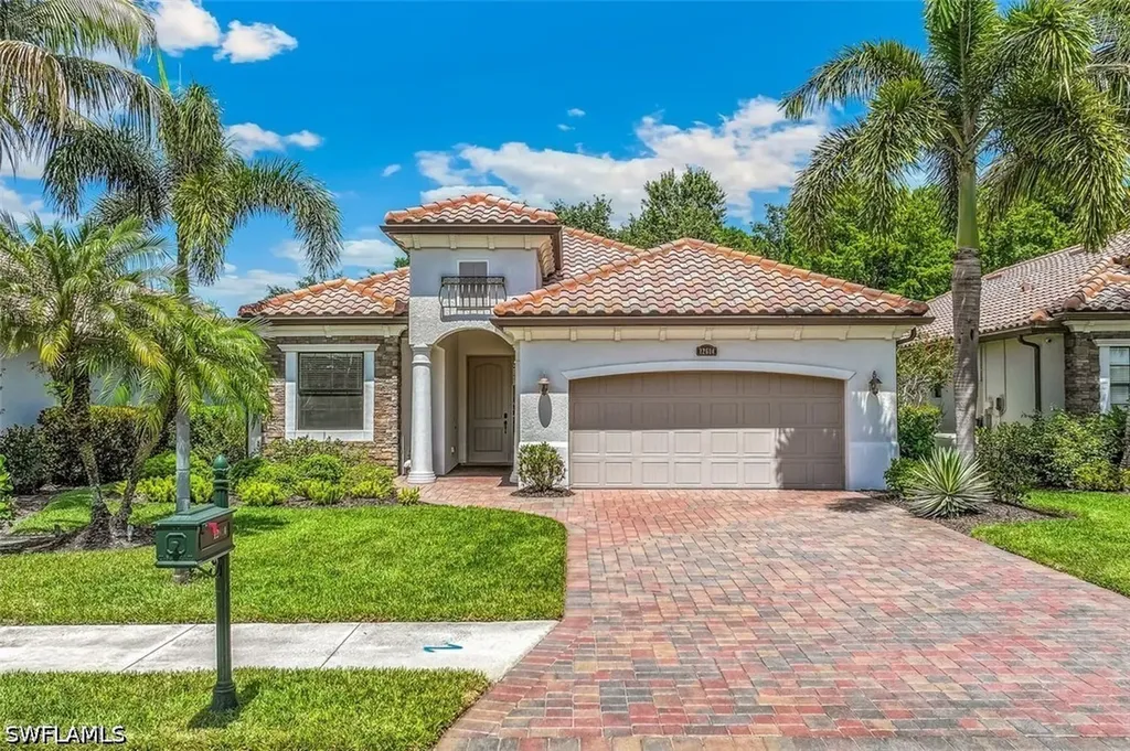 12614 Fenhurst Way Naples FL 34120