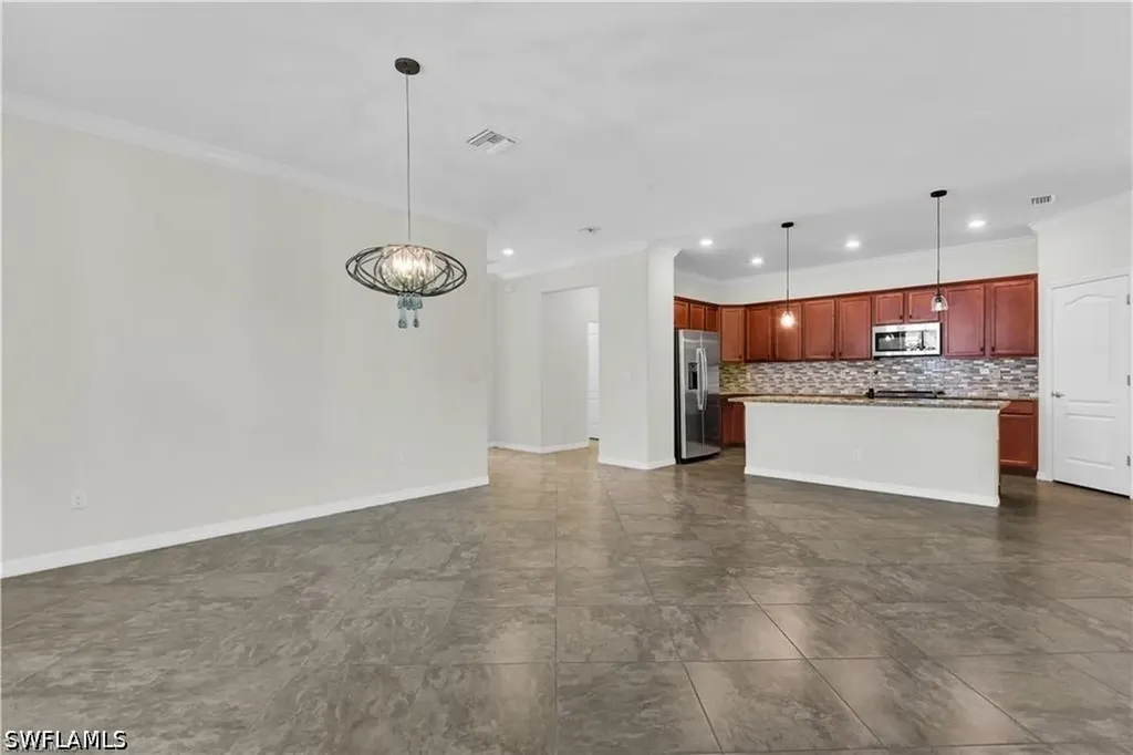 9204 Woodhurst Drive Naples FL 34120