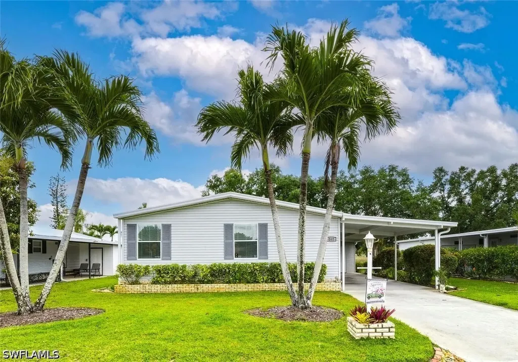 102 Estelle Drive Naples FL 34112