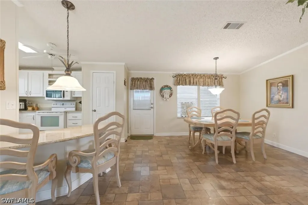 102 Estelle Drive Naples FL 34112