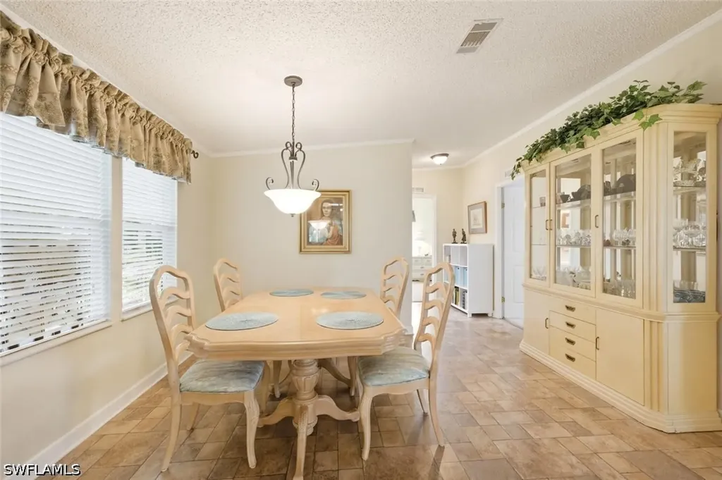 102 Estelle Drive Naples FL 34112