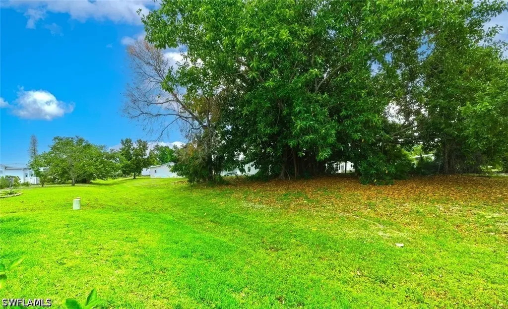 36 Le Mans Drive Naples FL 34112