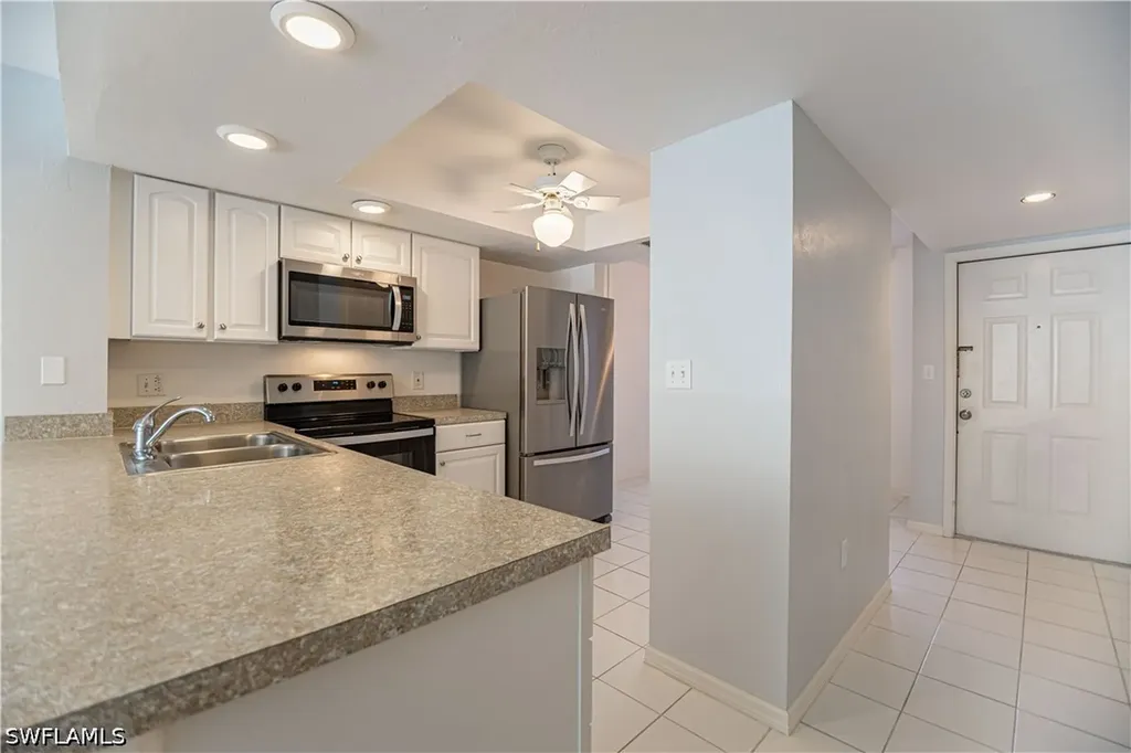 290 Naples Cove Drive Naples FL 34110