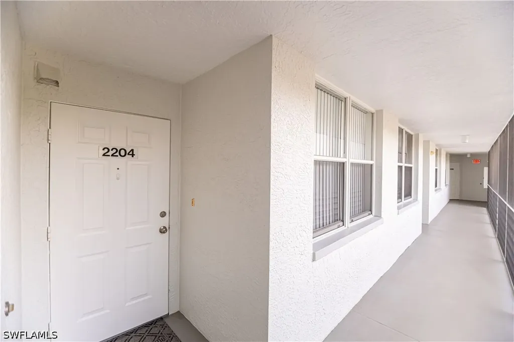 290 Naples Cove Drive Naples FL 34110