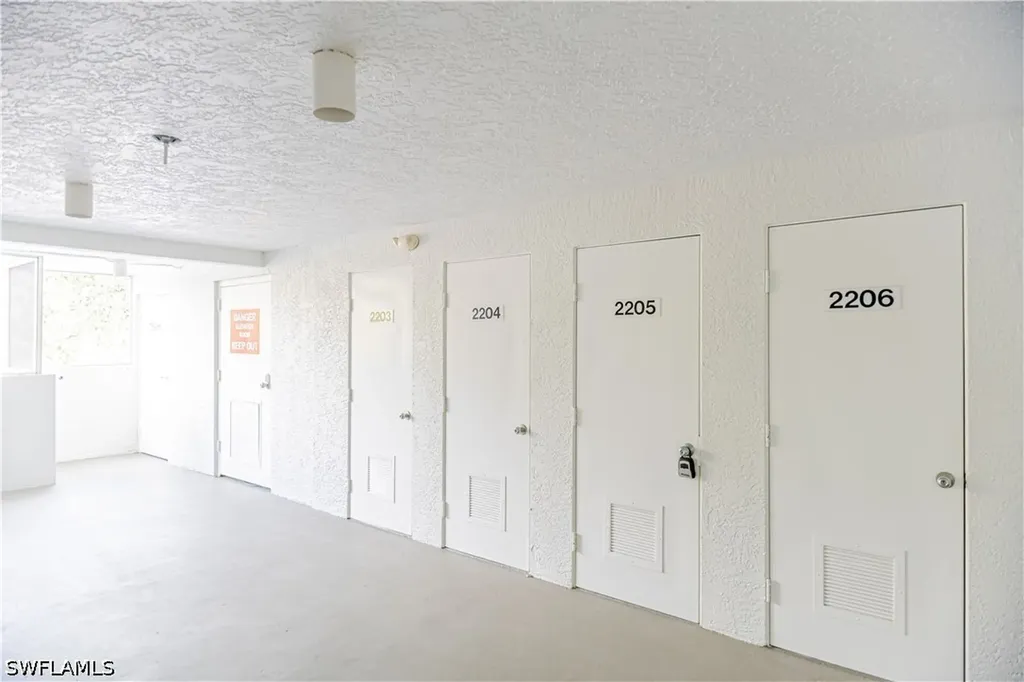 290 Naples Cove Drive Naples FL 34110