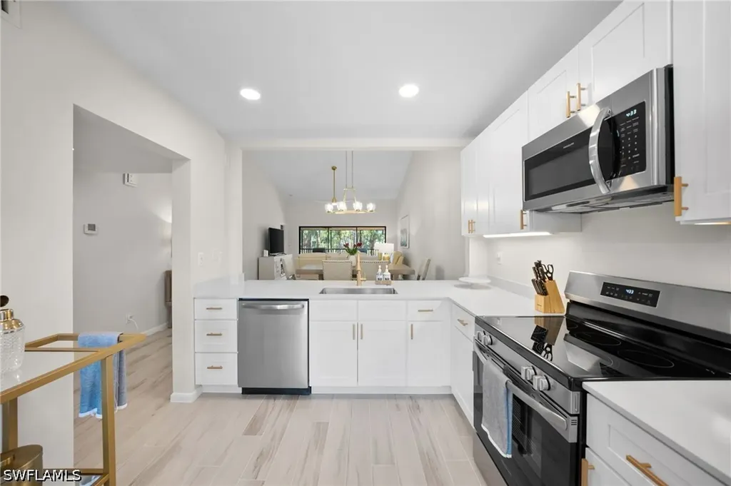 1808 Kings Lake Boulevard Naples FL 34112