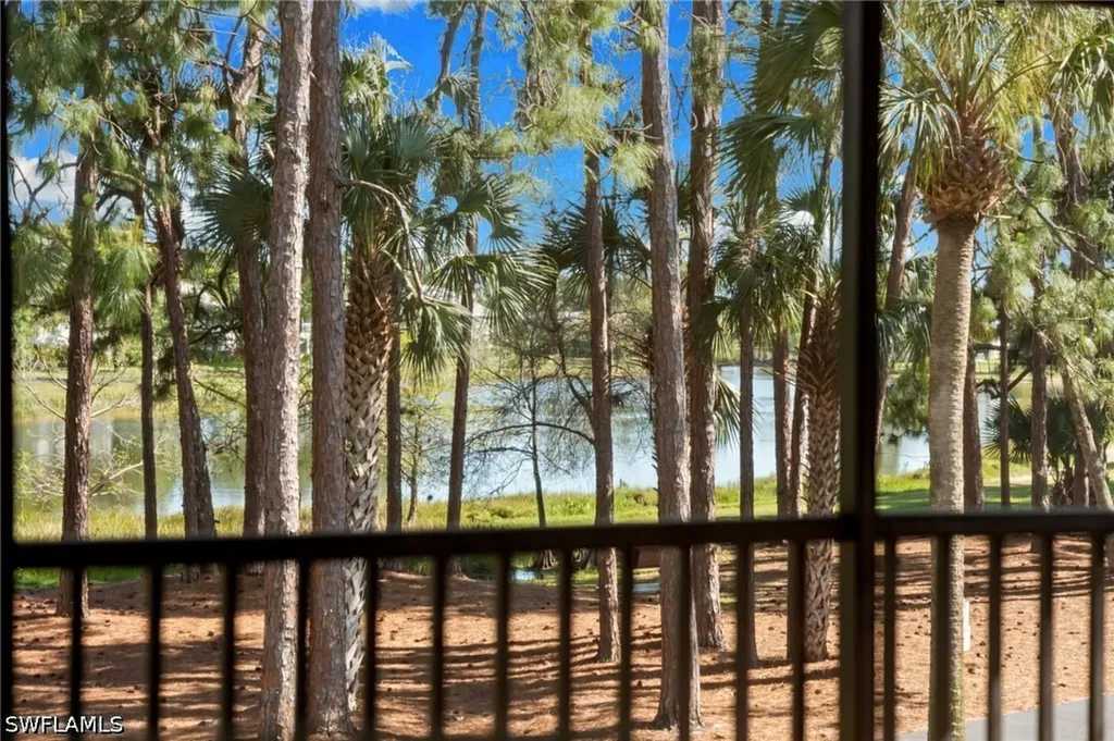 1808 Kings Lake Boulevard Naples FL 34112